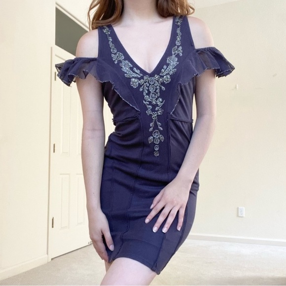 Free People V Neckline Beads Embellishments Mini Dress SZ M - Picture 1 of 5